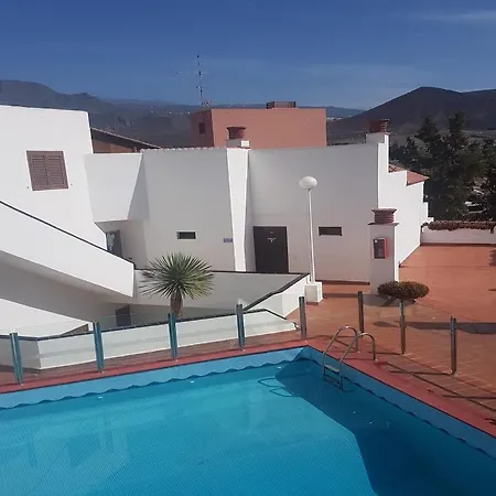 Colina - 1 Bed Apt In Los Cristianos *